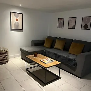 appartement-confortable-et-cosy.hotels-rhonealpes.com/